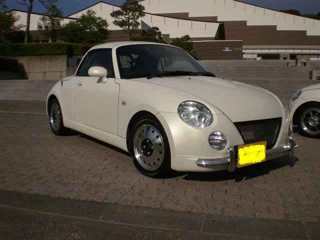 ダイハツ・エッセをカスタム！】ネイキッド純正アルミホイール