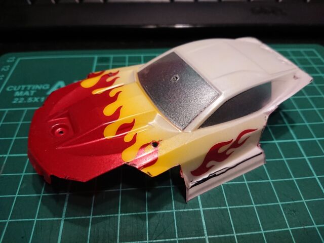 ミニ四駆】鬼滅の刃 煉獄杏寿郎リスペクトボディ製作