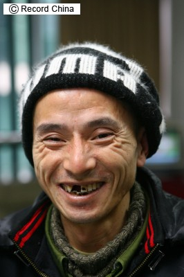 中国のイケメンホームレスが残念すぎる件 Z E E K