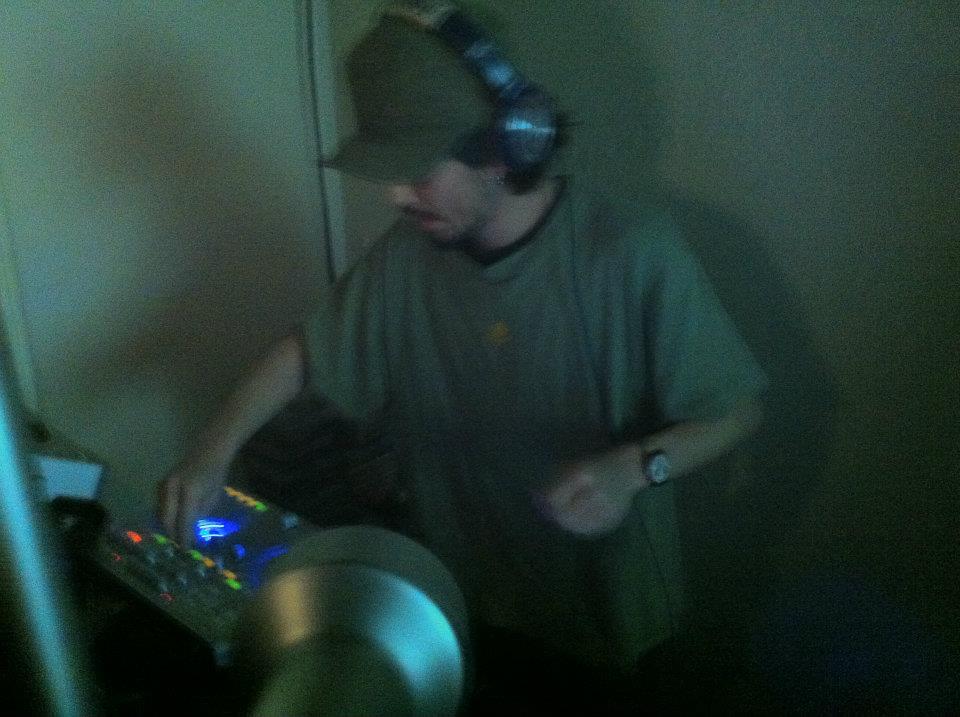 156494_428985273796857_100000561659217_1479580_1553054297_n