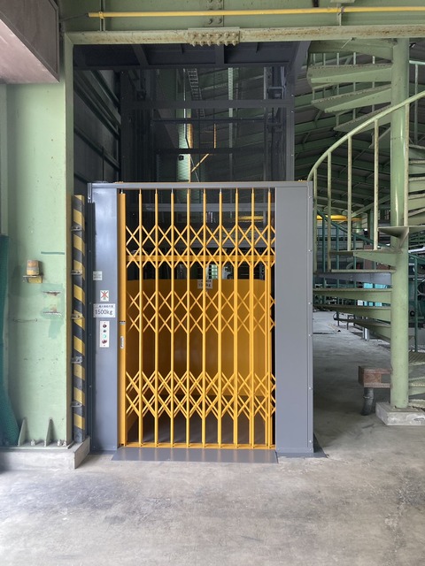 1F 正面