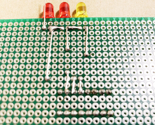 12LED3個目裏