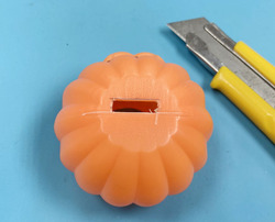 刃物の扱いは慎重に！