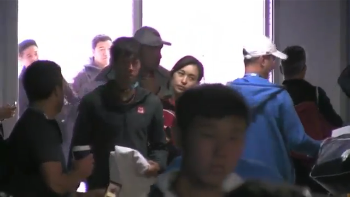 全豪オープン 17 1 試合直前に座布団タオル 錦織圭選手を追っかけよう のブログ 全豪オープン 17 1 試合直前に座布団タオル 錦織圭選手を追っかけよう のブログ