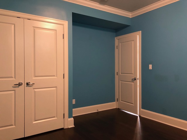 青い部屋と白い部屋、新規物件オープンに向けて準備中 : E-Living 