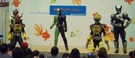 20120429 平成ライダーショー ラストの決めポーズ
