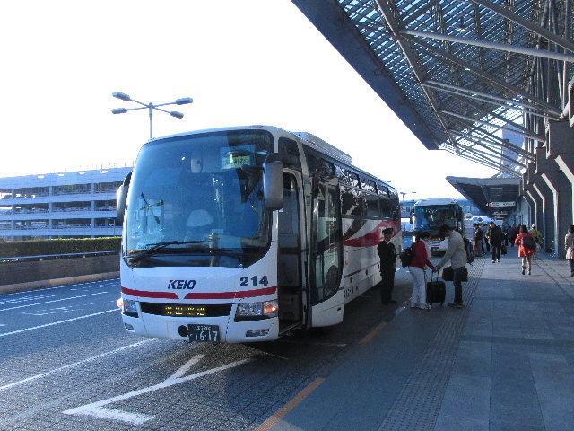 初めての四国八十八ヶ所お遍路 5 徳島一国巡りツアー 1 徳島へ向けて Elle と Riki の旅行情報