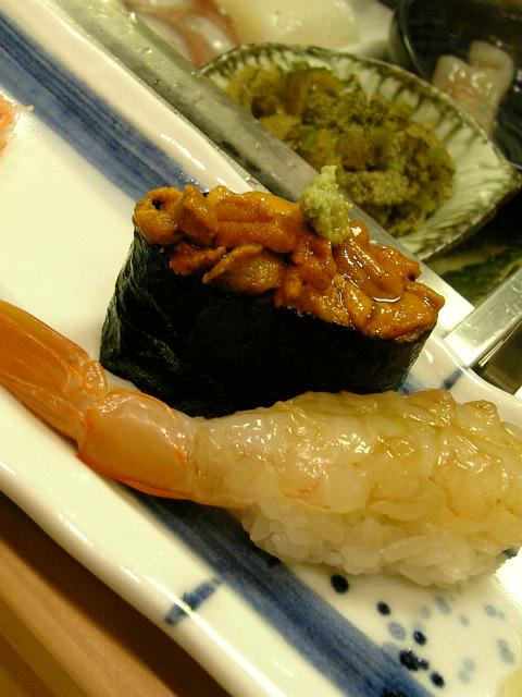うに