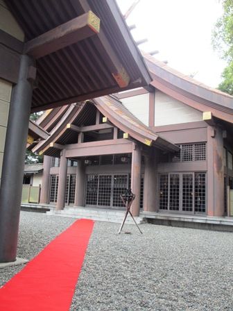 高崎神社 ホワイトイン高崎内 白金スラッシュカフェ ちいさな幸せを求めて