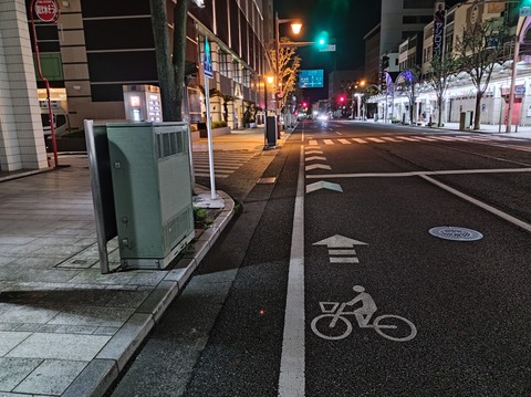 リバーサイドホテル前