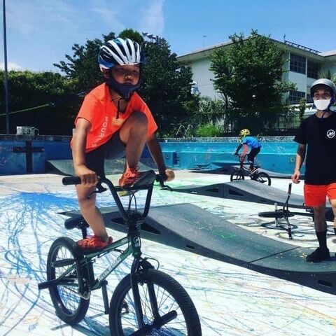 1BMX