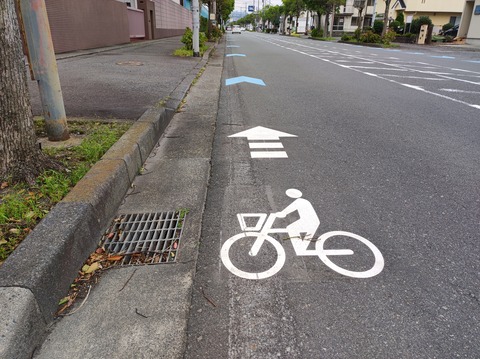 のぼり道_誠恵高校前