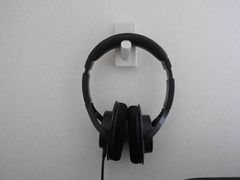 写真5 無印良品 壁につけられる家具 フック