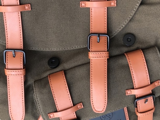 074C811B-C966-4993-BBD6-B21D9C387E7B