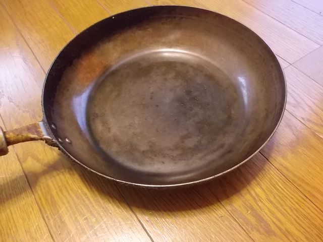 鉄フライパンのシーズニング Emitame Crafts 別館 鉄フライパンのシーズニング Emitame Crafts 別館
