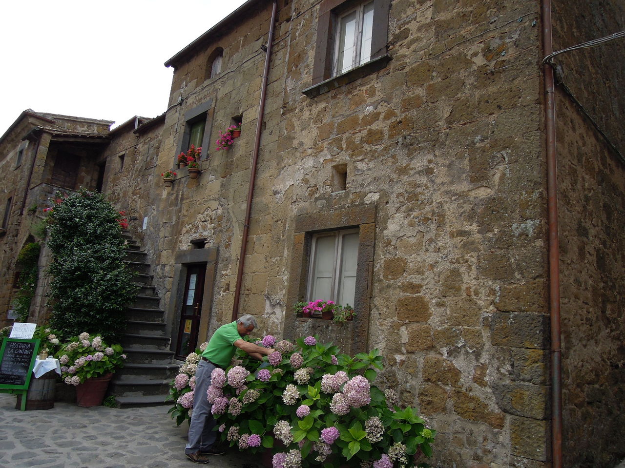 旅行 イタリア5日目 チビタバニョーレッジョ ローマ Merci Beaucoup 旅行 イタリア5日目 チビタバニョーレッジョ ローマ Merci Beaucoup