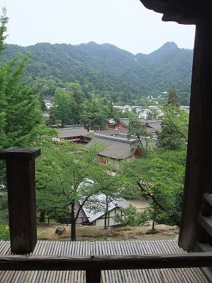 Àé¾ö³Õ¤«¤é¸«¤ë¸·Åç¿À¼Ò