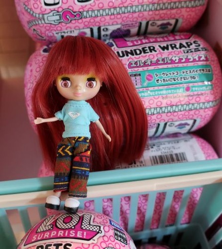 プチブライスサイズ 創作ドール おー！これは発見!(^^)!プチブライスの靴にLOLのサイズがぴったりだっ