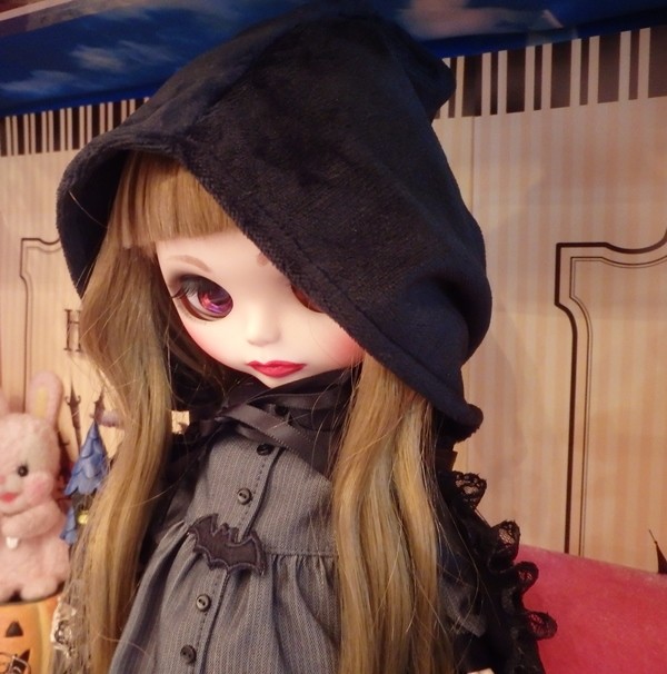 ハニー先生の新作です｜ナオミカスタム用（おでぶちゃん）アウト