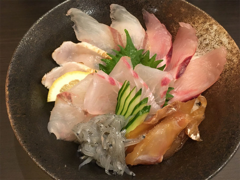 海鮮丼甲殻類抜き