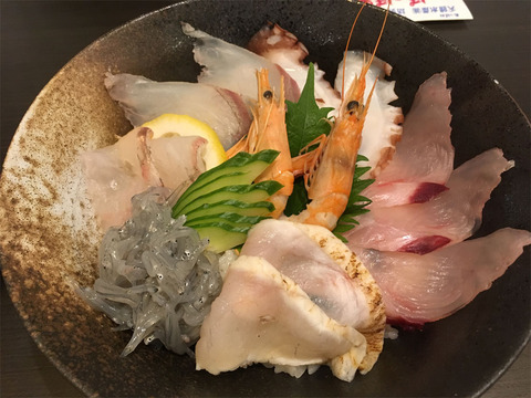 海鮮丼