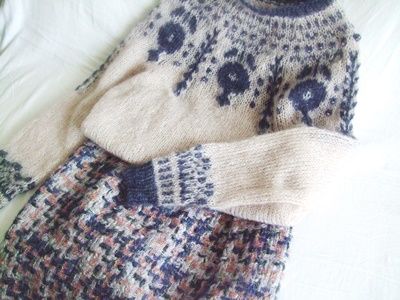 パリジェンヌの編みもの　 食器模様のロピ風セーター 毛糸／書籍セット パリジェンヌの編みもの』より食器模様のロピ風セーター 完成