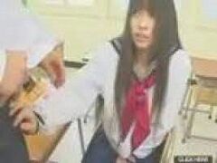 ＜椎名りく＞真面目そうな可愛いJKにフェラさせ