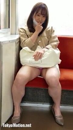パンチラ盗撮されるのは女性のステータス・・・?
