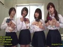 JK4人組に軽く罵倒されながらオナ見学されたい！