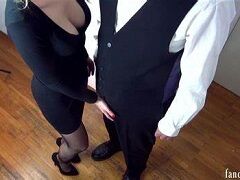 ボディコンドレス姿のセレブによる高貴あふれる手コキ