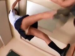「お？JKが居眠りしてるじゃん。ちょっと痴漢したろｗ」→ボコボコにされた自業自得な用務員