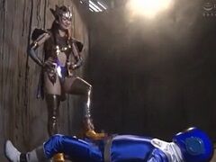 悪の女幹部のブーツコキで4連続射精させられM堕ちさせられるヒーロー