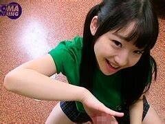 ロリに目覚める人が続出しそうな幼い子の淫語手コキ責め