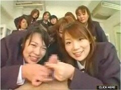 ＜早乙女みなき他＞JK集団にオモチャのように弄られ・・