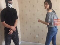 ショートヘアの美女による金蹴り講座？