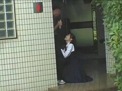 公園のトイレを主戦場にしている円光慣れしているJK