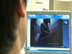 社内のOLをオナペットにする為盗撮していたら・・・