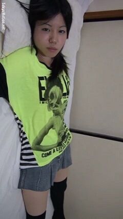 下着を売って食いつなぐ家出JCを自宅に泊めてあげる見返りにHを要求するクズ男