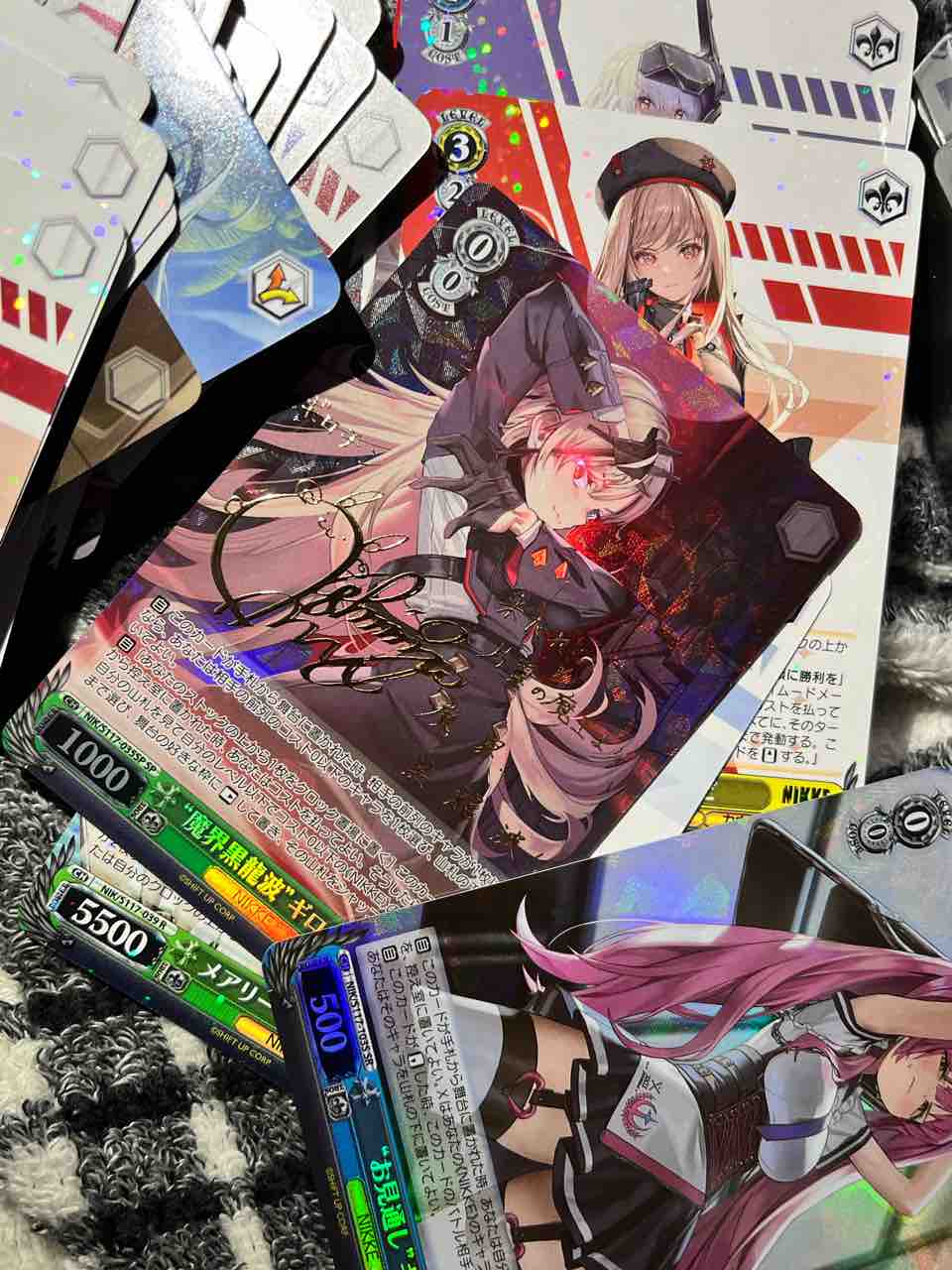 勝利の女神:NIKKE】カードヴァイスシュバルツ4箱購入！大当たりは250万