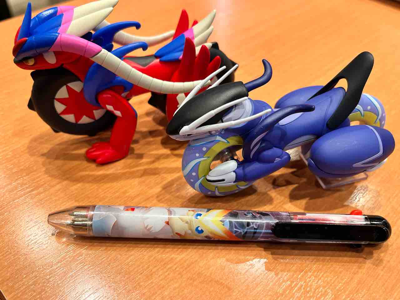 ポケモンガチャ】ミライドンコライドンハイクォリティフィギュア発売