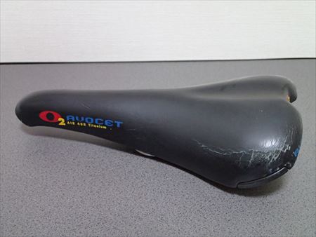 AVOCET O2 チタンサドルの現状 : 続・不定期-二見だより
