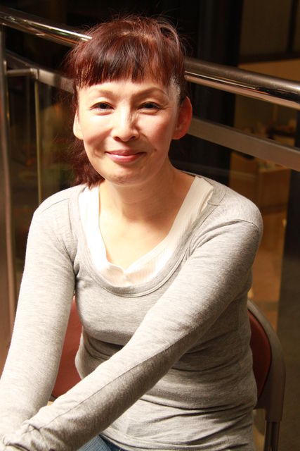 青山円形劇場で最後の ア ラ カルト２ 高泉淳子インタビュー 観劇予報