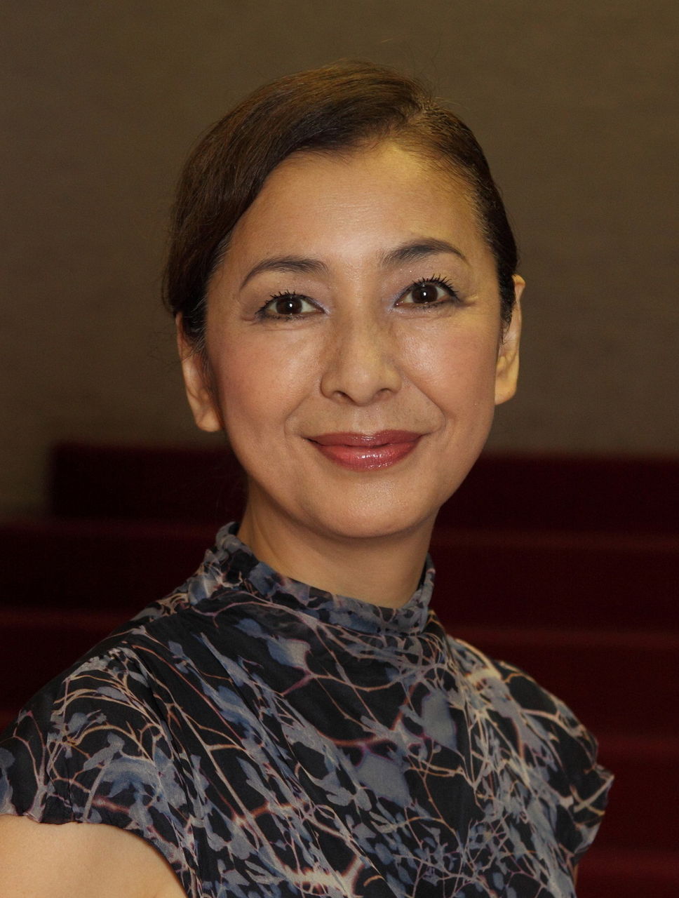 カエサル で誇り高く自由な女性像を描き出す 高橋惠子インタビュー 観劇予報 カエサル で誇り高く自由な女性像を描き出す 高橋惠子インタビュー 観劇予報