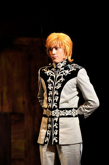 Kis-My-Ft2 横尾渉、二階堂高嗣の主演舞台『銀河英雄伝説 輝く星