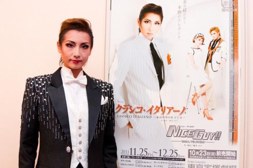 宙組公演『クラシコ・イタリアーノ』『NICE GUY!!』囲み取材