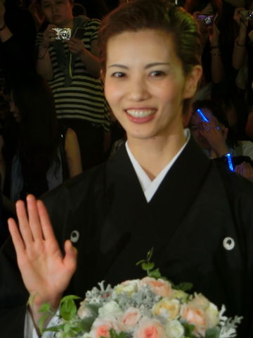 壮一帆 あふれる笑顔で宝塚に別れ ラストデー レポート 宝塚ジャーナル 壮一帆 あふれる笑顔で宝塚に別れ ラストデー レポート 宝塚ジャーナル