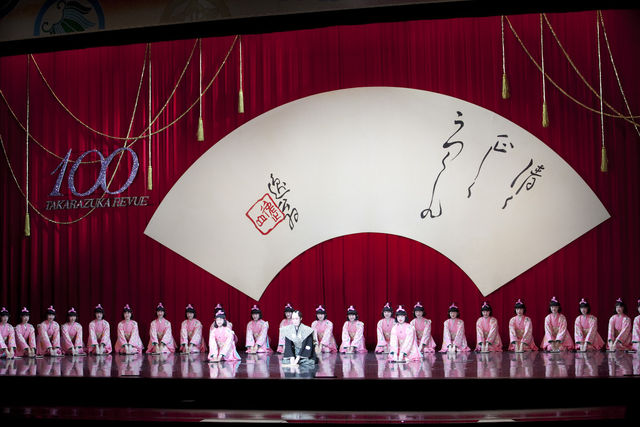 宝塚100周年記念豪華三本立て公演開幕 月組東京公演 レポート 初日囲みインタビュー 宝塚ジャーナル 宝塚100周年記念豪華三本立て公演開幕 月組東京公演 レポート 初日囲みインタビュー 宝塚ジャーナル