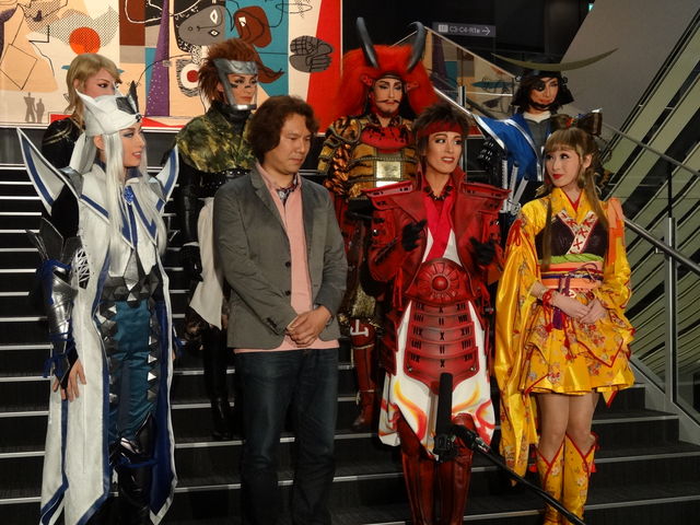 花組公演 戦国basara 囲み取材 宝塚ジャーナル