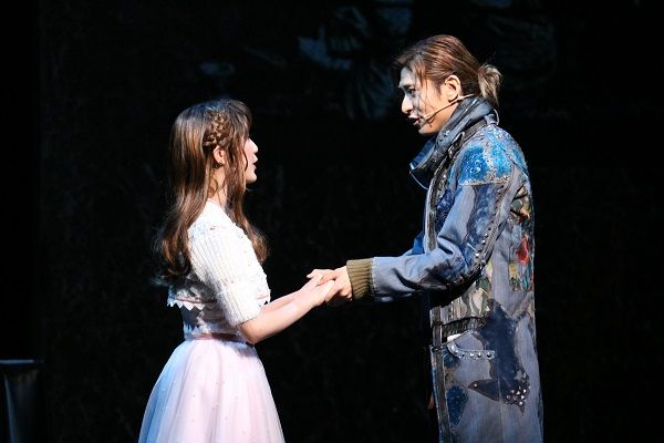 古川雄大 大野拓朗 生田絵梨花 木下晴香 清新なキャストが生み出す新たな世界 ミュージカル ロミオ ジュリエット 上演中 宝塚ジャーナル 古川雄大 大野拓朗 生田絵梨花 木下晴香 清新なキャストが生み出す新たな世界 ミュージカル ロミオ ジュリエット 上演中 宝塚ジャーナル