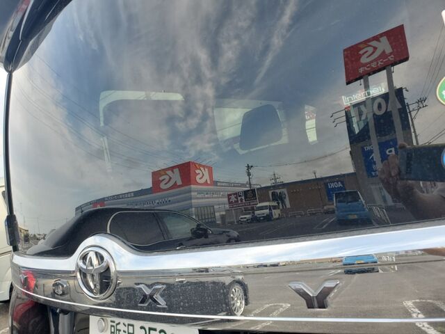 Voxy 出張フロントガラス飛び石キズ修理 仙台 車フロントガラス リペア出張 リペアプロendo 業販価格で出張施工 便利 上手 早い 安い 自宅や会社へフロントガラス飛び石傷修理 ヘッドライト磨き 耐久コート